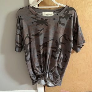 VINTAGE HAVANA CAMO T-SHIRT. Size small fits oversized!